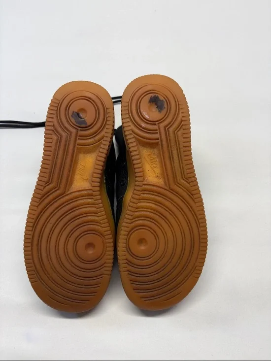 Nike SF Air Force 1 Mid "Black Gum" Special Field - Size 7W - Picture 11 of 16